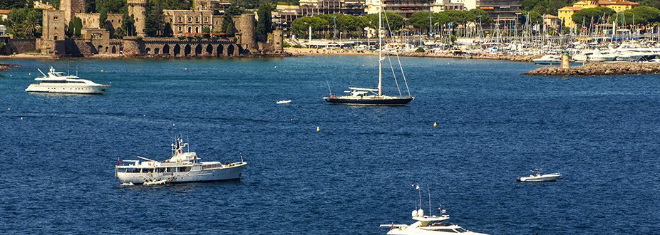 Cannes sea and boats