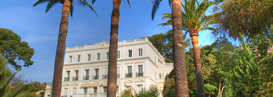 heritage building at Hyeres Town