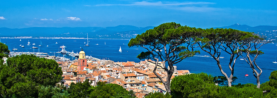 Panoramic picture of St Tropez and the coast