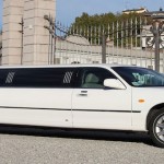 Renting A VIP Limousine xxl americain www.id-limousine.com